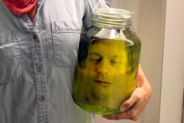 head-in-a-jar-prank-3