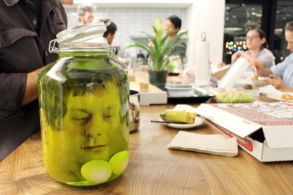 head-in-a-jar-prank-4