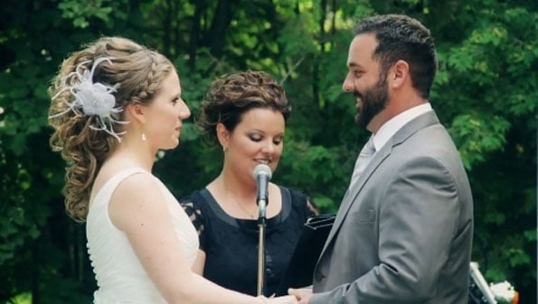 man-surprises-fiance-plans-entire-wedding-5