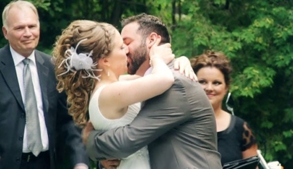 man-surprises-fiance-plans-entire-wedding-6