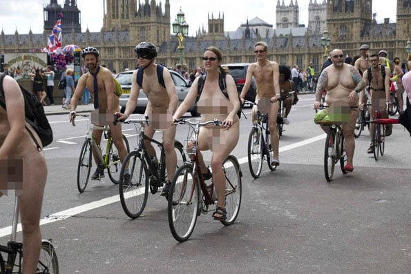 world-naked-bicycle-ride-3