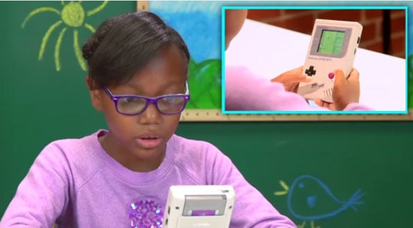 kids-playing-game-boy-2