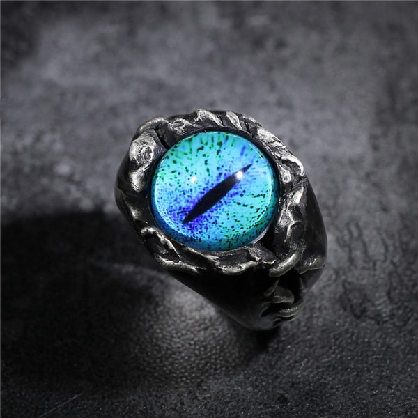Handmade Gothic Creation Silver Cat’s Eye Ring