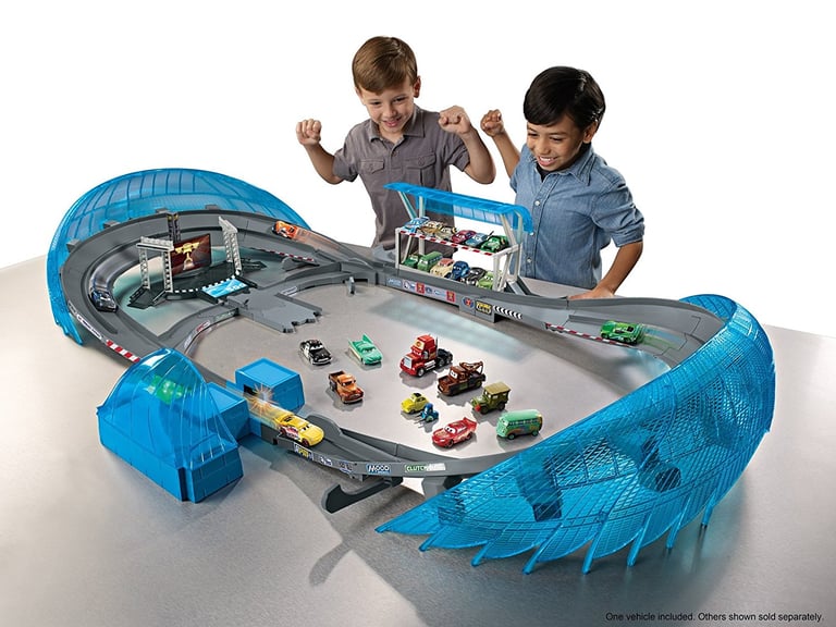 The Thrilling, Climatic Race in Disney Pixar Cars 3 Toys