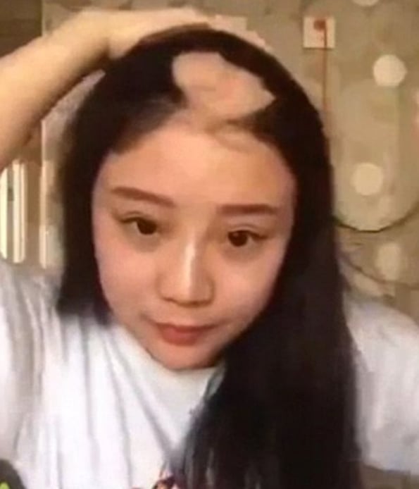 Woman Tries to Eat Corn Using a Drill and See The Results