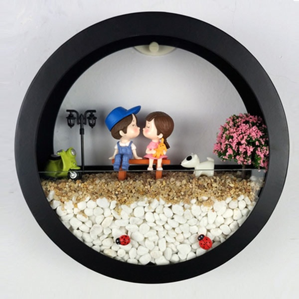 Color Your Wall With Cute Iron Decoration