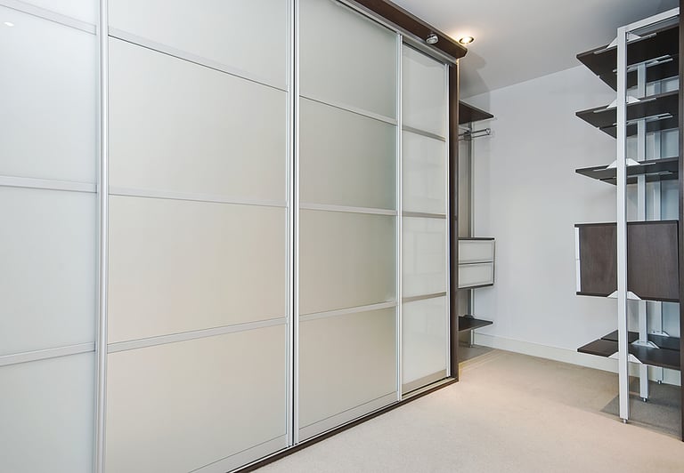 Few Differences Between Bifold Doors and Sliding Doors
