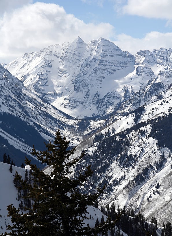 maroon bells, near aspen, colorado, in winter