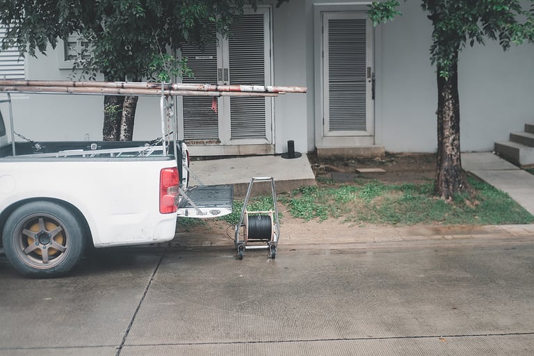How to Choose the Right Open Utility Truck for Your Needs