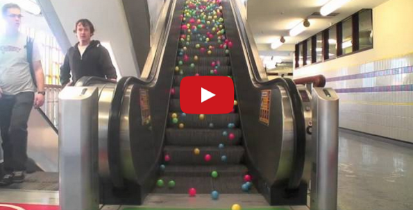 Ball Pit Balls On An Escalator Is Soooo Mesmerizing