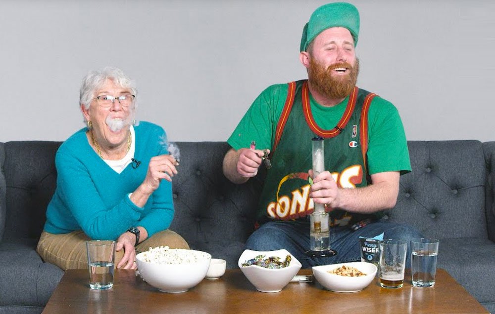 This Guy Smokes Weed With His Grandma For The First Time