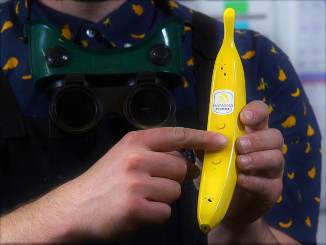 The Banana Phone Now Exists And I Need One Badly!