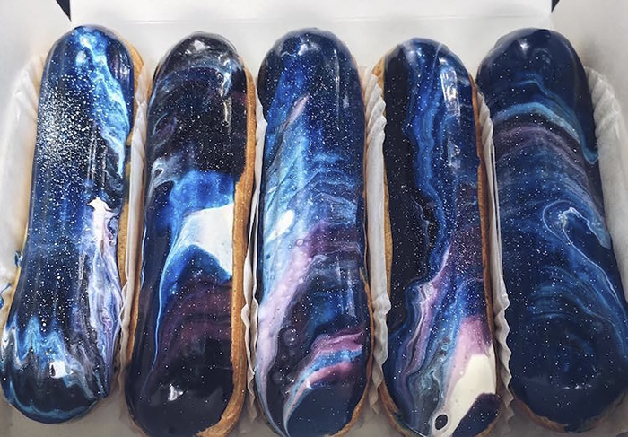 Adorable yet Edible Galaxy Eclairs Made by Ukrainian Bakery