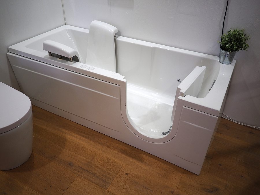 Choose The Best Walk In Tubs And Soakers For Your Bathroom In 2021