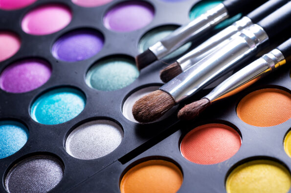 Makeup brushes and make-up eye shadows makeover