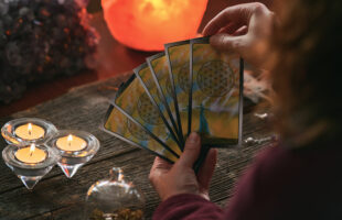 5 Ways to Tell If You are the Right Candidate for a Tarot Reading