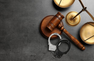 4 Reasons to Hire a Criminal Lawyer