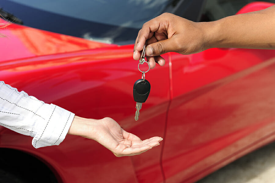 Guidelines to Keep In Mind While Hiring a Luxury Vehicle