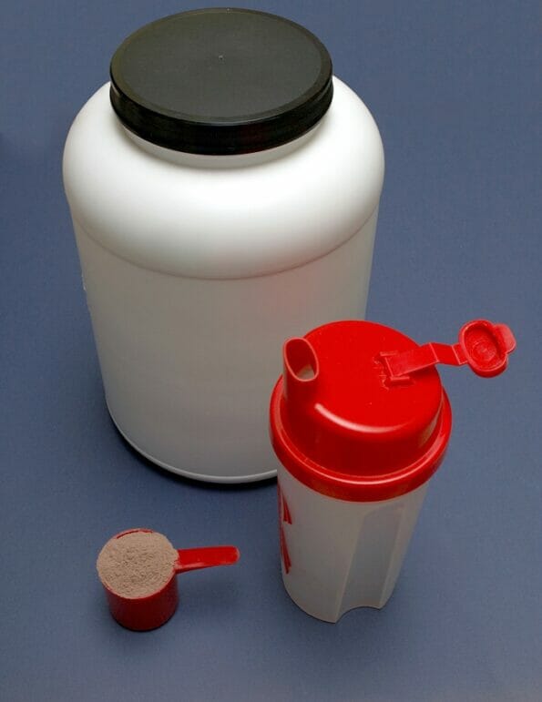 A Shaker used to mix milk with meal replacement products and subsequent drinking of the mix