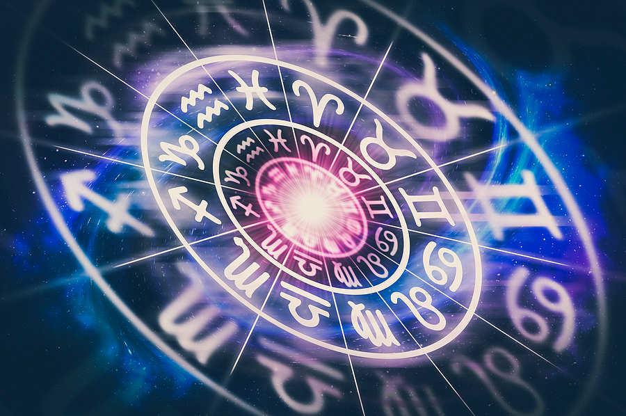 Cosmic Clarity or Celestial Charlatans: Understanding Cafe Astrology’s Reliability