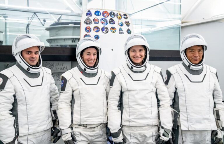 4 Astronauts Headed Into Space for ISS Mission