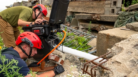 Notre Dame University Engineers Develop a 30-Foot Search and Rescue Vine Robot